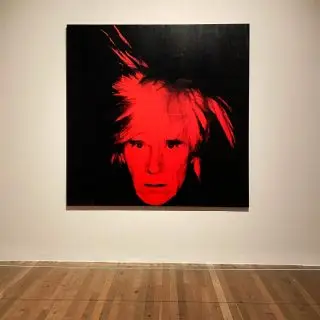 Absolute pleasure to be back at the @tate last week lighting the new Warhol show. 
#lighting#tate#warhol